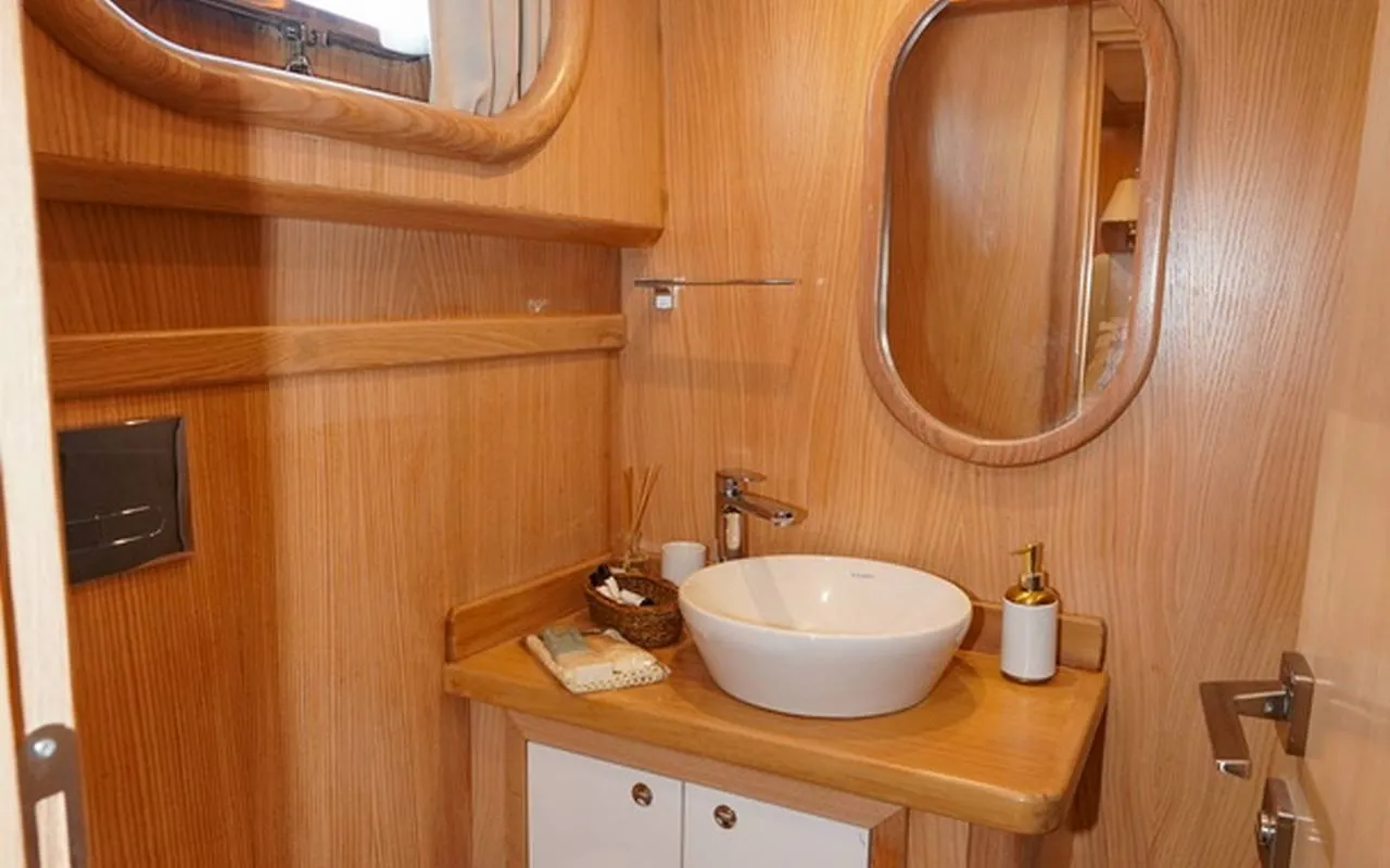 Gulet Perla Del Mar - Bathroom