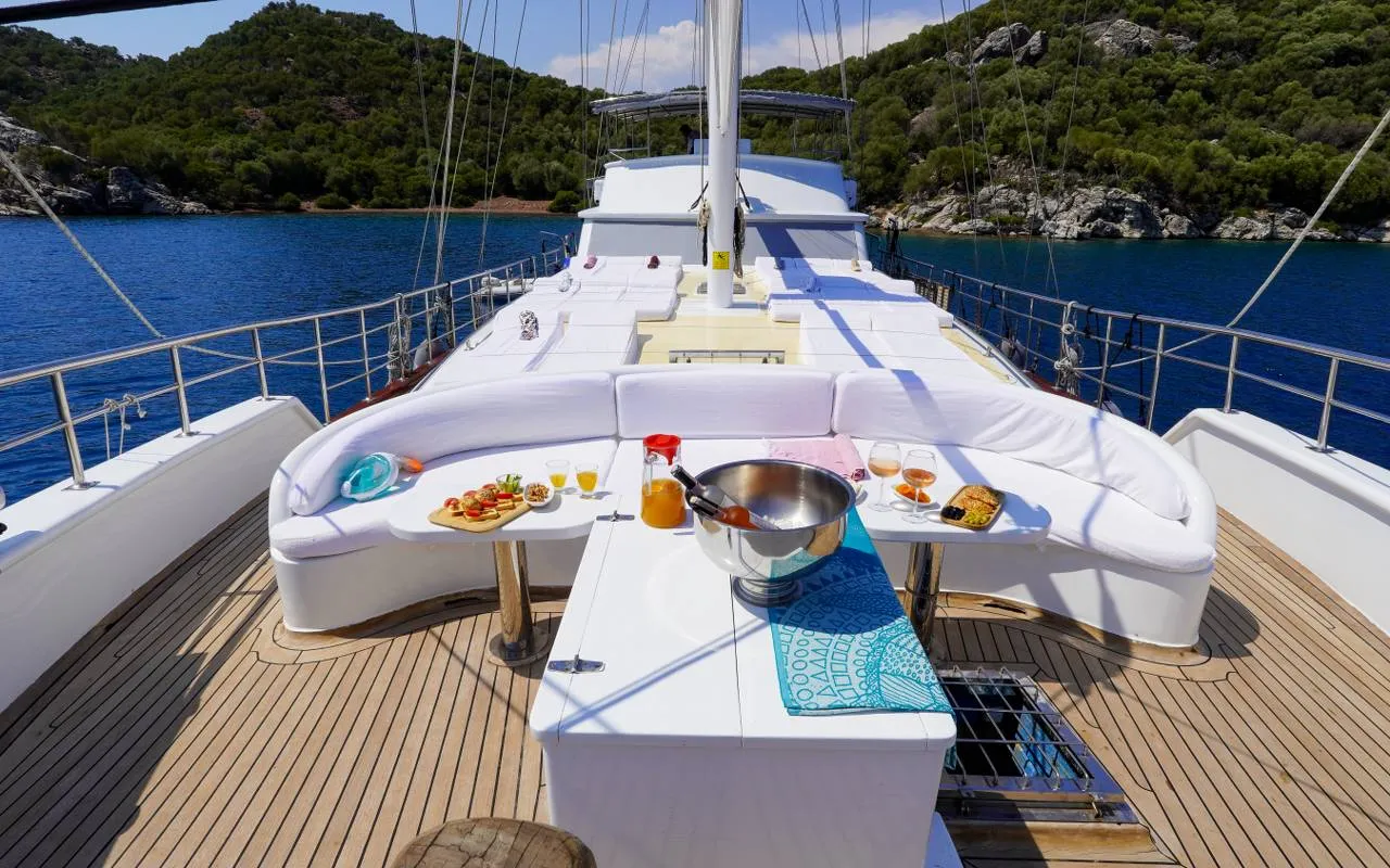 Perla Del Mar - Sunbathing Areas